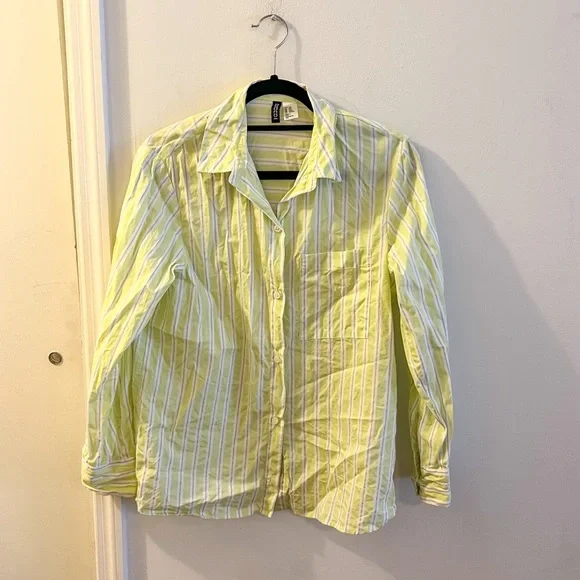 H&M long sleeve button down shirt, green & white stripe, size XXS H&M long sleeve button down shirt, green & white stripe, size XXS